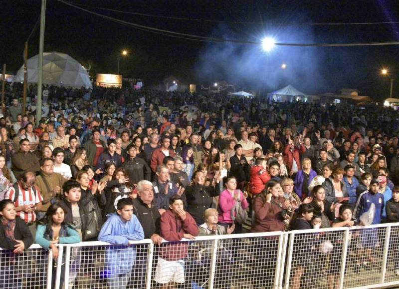 Más de 70.000 personas ya acompañaron las Fiestas Populares en Chubut