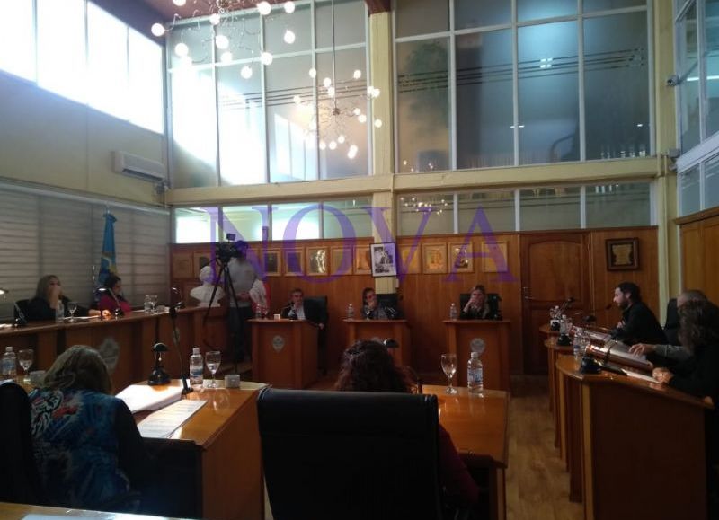El Concejo Deliberante de Trelew aprobó la adhesión a la Ley de Emergencia Comercial