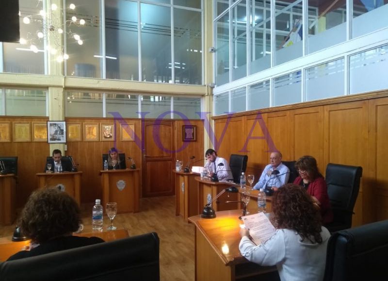 Caliente sesión en el Concejo Deliberante de Trelew