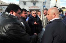 Mateo Suarez, uno de los dirigentes junto al gremio de la UOCRA que acamp� frente al municipio de Puerto Madryn.