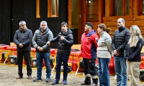 VIDEO | Nacho Torres inauguró la nueva base de brigadistas en Puerto Patriada para reforzar la lucha contra incendios