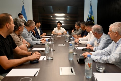 Nacho Torres se reunió con la CGT para analizar el proyecto de reforma laboral