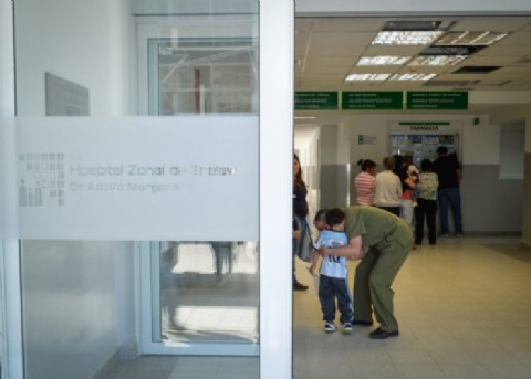 Hombre detenido en el Hospital Zonal de Trelew tras intentar robarle a un paciente