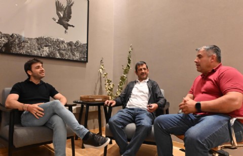 VIDEO | Nacho Torres se reunió con los intendentes de El Hoyo y Cholila para definir obras prioritarias en 2026