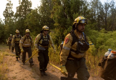 Más brigadistas se suman al operativo para combatir los incendios en el Parque Nacional “Los Alerces”