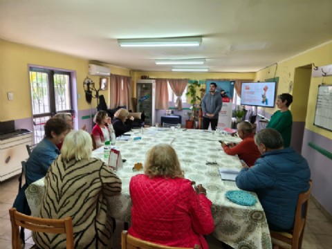 VIDEO | El ISSyS llevó adelante un nuevo taller de alfabetización digital para afiliados y retirados de la Policía