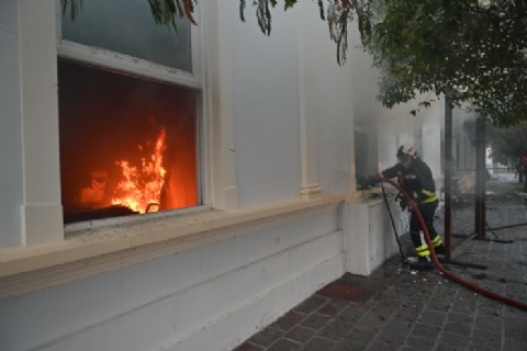 Nacho Torres destacó la detención de los responsables de incendiar la Casa de Gobierno