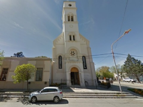 Rawson: robaron en la Parroquia María Auxiliadora y defecaron detrás del altar