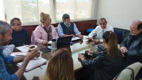 El Gobierno provincial utilizará materiales sostenibles en refacciones y nuevas obras en escuelas