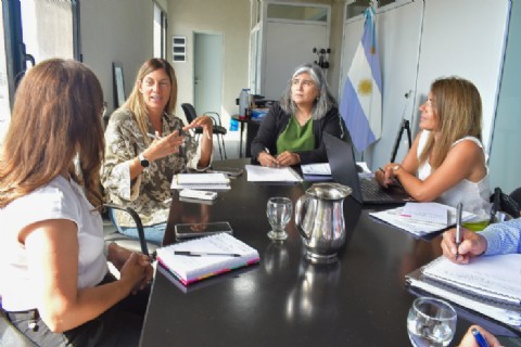 El Gobierno provincial y PAMI articulan acciones para fortalecer las residencias de larga estadía en la provincia