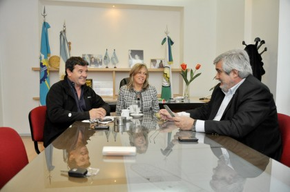 "Buzzi nos encomendó que cuidemos la salud de los chubutenses"