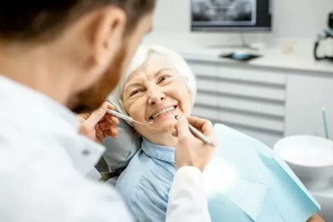 El Gobierno de Chubut lanzó el plan Odontológico Especial para mayores de 60 años