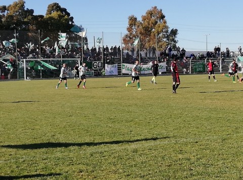 Germinal goleó a Gaiman y se coronó campeón