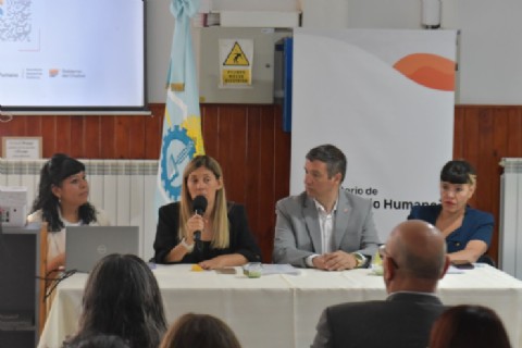 El Gobierno de Chubut presentó la capacitación obligatoria en el marco de la Ley Lucio