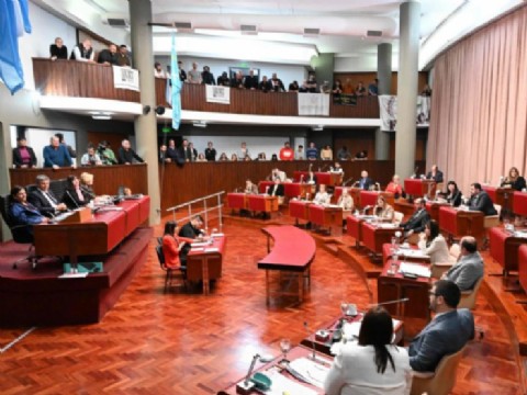 Se aprobó el Boleto Educativo Chubutense que reemplaza al TEG