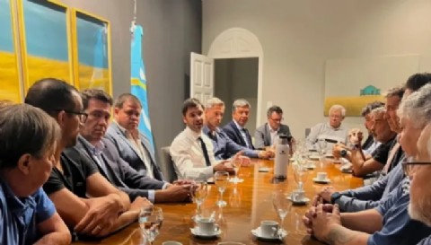 Tensiones y desafíos en la industria pesquera: reunión entre la Cámara del Golfo San Jorge y el gobernador