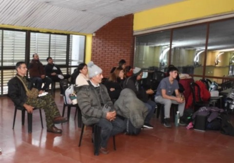 Se agudiza el problema de los pasajeros varados en Trelew: ya superan los 130 y se sumarían más