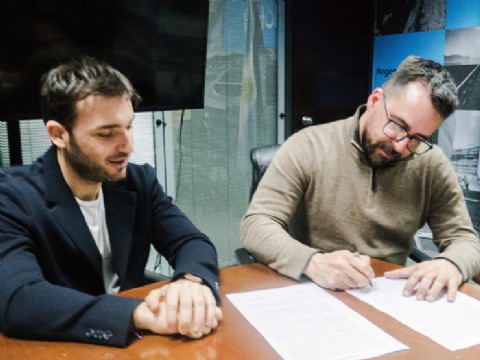 Torres: "Estamos reactivando una obra clave para llegar con agua potable a más de 25 mil chubutenses"