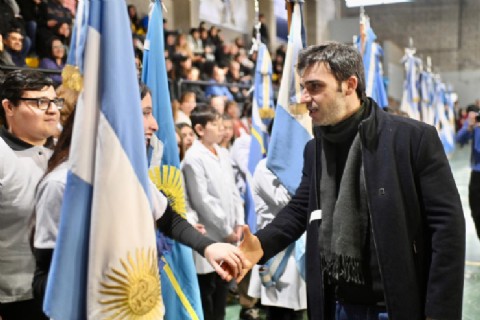 El gobernador Nacho Torres participó de la celebración por el aniversario número 160 de Puerto Madryn