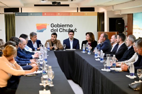 Torres ratificó el compromiso con la industria hidrocarburífera y pidió a Nación medidas de alivio fiscal