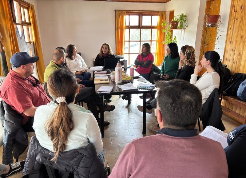 Provincia desarrolla la actividad de senderismo de montaña en la cordillera