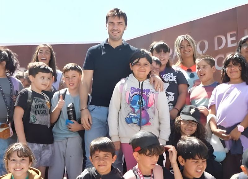 VIDEO | Estudiantes de toda la provincia recorrieron la Casa de Gobierno junto a Nacho Torres