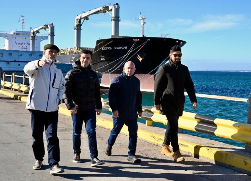 Provincia avanza con una obra estratégica de más de 8 mil millones para infraestructura en el Puerto de Madryn