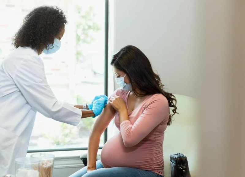 Chubut extiende la campaña de vacunación destinada a embarazadas hasta el 31 de octubre