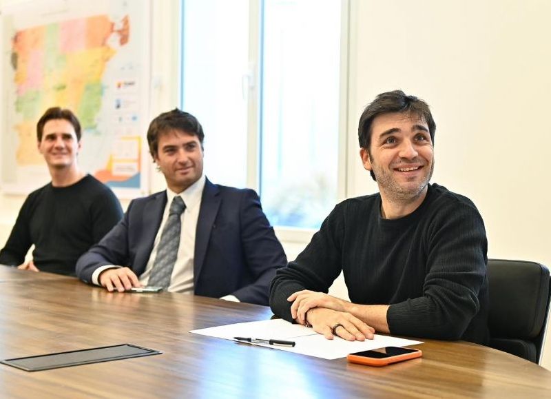 La provincia amplía su conectividad área con vuelos directos entre Esquel y Córdoba: el anuncio de "Nacho" Torres