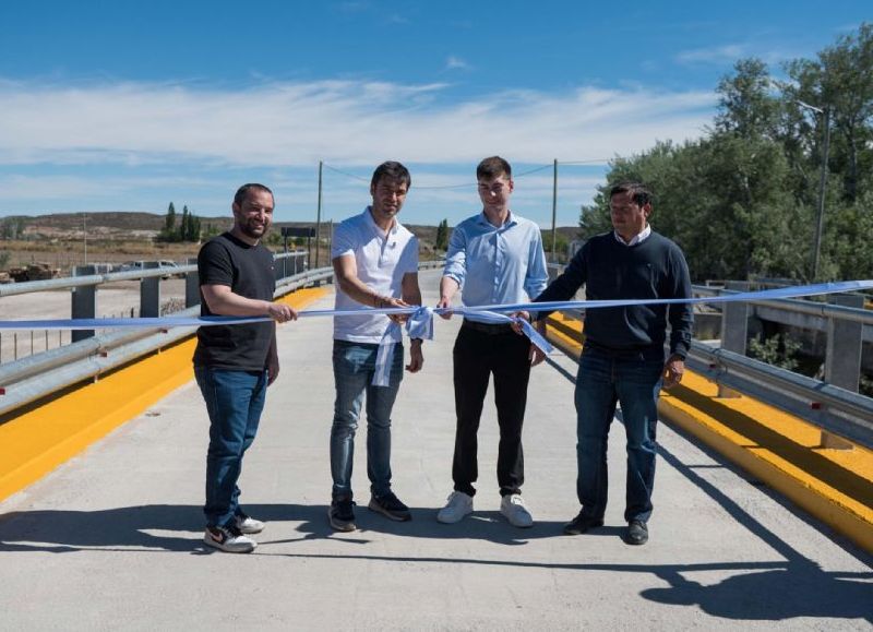 Tras 10 años de abandono, "Nacho" Torres inauguró el puente de 28 de Julio: "Gobernar es responder sin partidismos"
