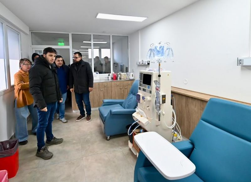 Esquel incorporó un tomógrafo con inteligencia artificial y duplicó la capacidad de su Sala de Diálisis