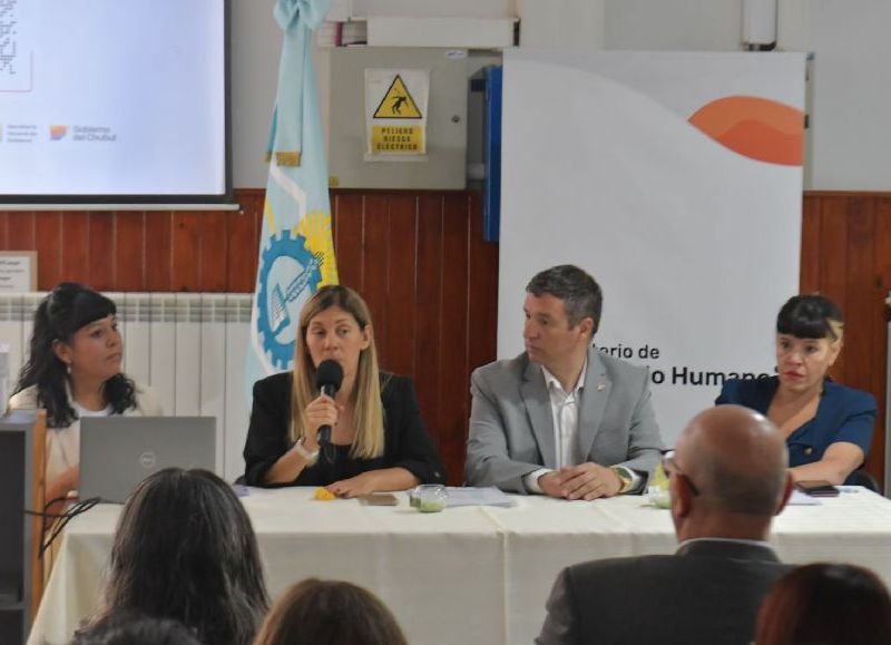 El Gobierno de Chubut presentó la capacitación obligatoria en el marco de la Ley Lucio
