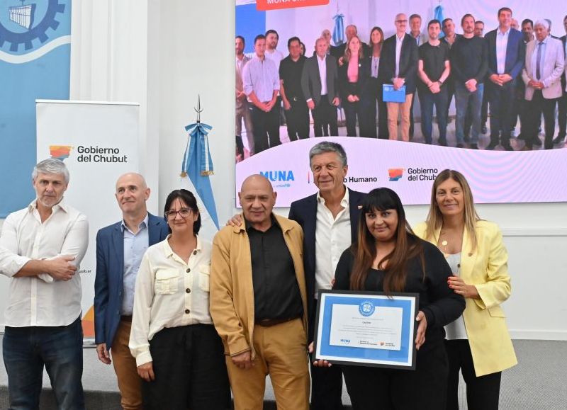 Chubut y UNICEF reconocieron a 23 municipios y comunas que promueven la protección integral de la niñez y adolescencia