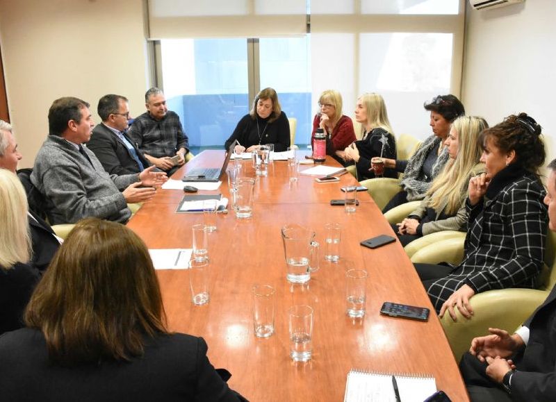 Pagliaroni: "El ministro De Bella nos reconoció que existen 80 escuelas en mal estado"