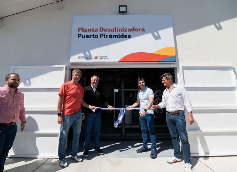 “Nacho” Torres inauguró la nueva planta desalinizadora de Puerto Pirámides